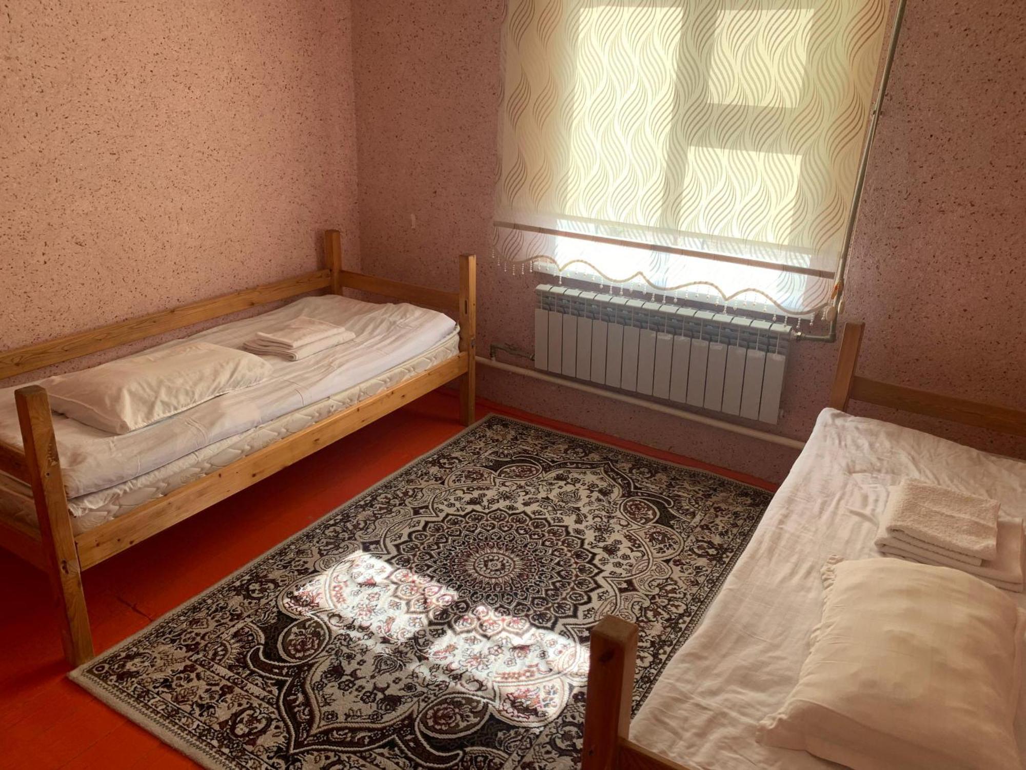 Naryn Guest House Exteriör bild