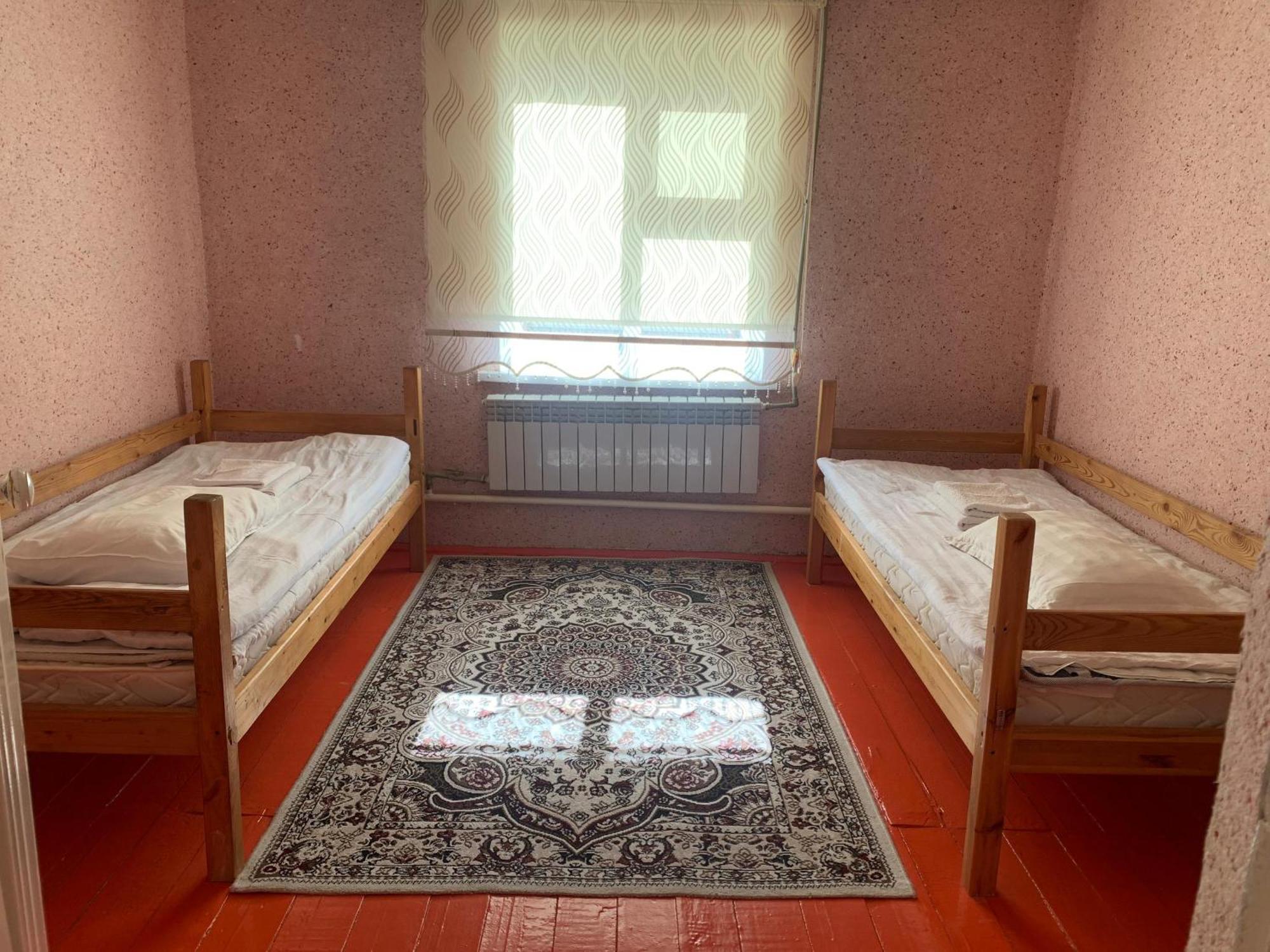 Naryn Guest House Exteriör bild